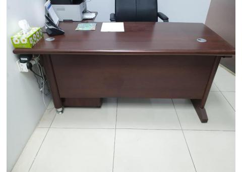 0558601999 USED FURNITURE BUYER AND OFFICE SALOON