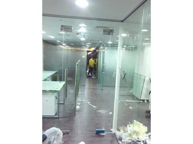 SHOWER/OFFICE Glass Partition ,Sand Blasting, Lamination Film installation 052-5868078