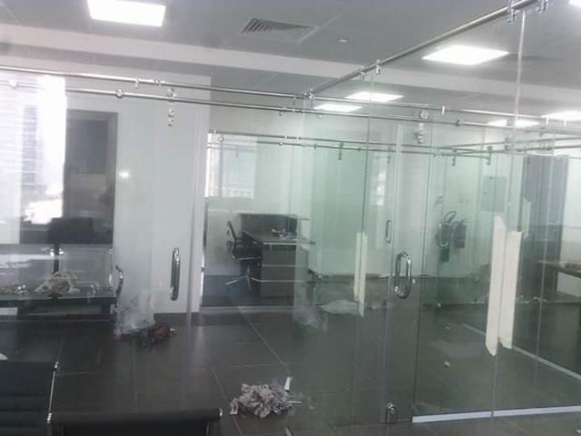 SHOWER/OFFICE Glass Partition ,Sand Blasting, Lamination Film installation 052-5868078