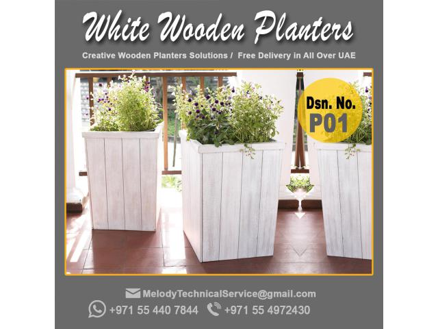 Wooden planter in Dubai | planter box in UAE | wooden flower pots
