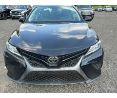 2019 Toyota Camry L whatsapp me (+971586703639)