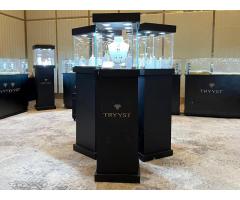 Rent a Display Showcase for Jewelry Exhibition in UAE