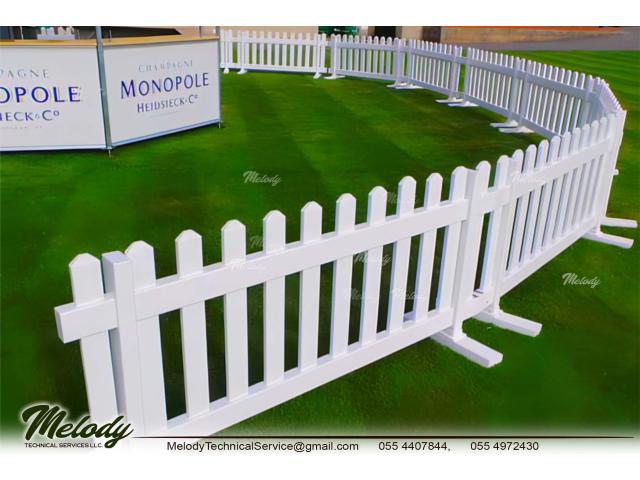 Fence Suppliers in UAE | Wooden Fence | WPC Fence | Garden Fence