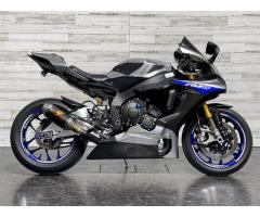 2017 Yamaha YZF R1M (+971561943867)