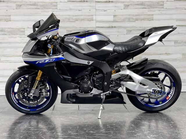 2017 Yamaha YZF R1M (+971561943867)