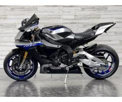 2017 Yamaha YZF R1M (+971561943867)