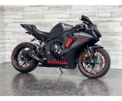 2017 Honda CBR 1000RR (+971561943867)