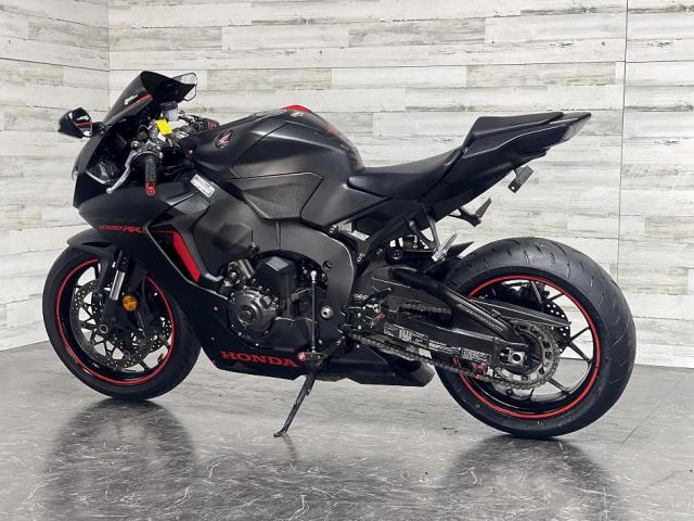 2017 Honda CBR 1000RR (+971561943867)