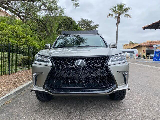 2020 Lexus LX 570 3-Row 4WD  whatsapp (+971586703639)