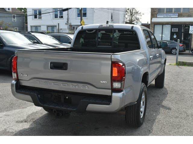 2021 Toyota Tacoma SR V6 Double Cab 4WD whatsapp +971586703639