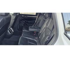 PORSCHE CAYENNE GCC CLEAN CONDITION 2013