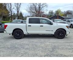 2019 Nissan Titan SV