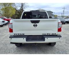 2019 Nissan Titan SV