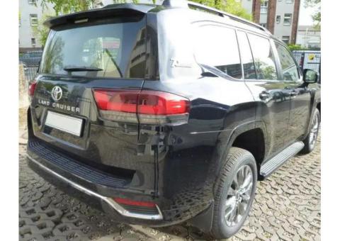 Toyota Land Cruiser LC300 3.3-liter V6 twin-turbo diesel engine