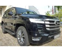 Toyota Land Cruiser LC300 3.3-liter V6 twin-turbo diesel engine