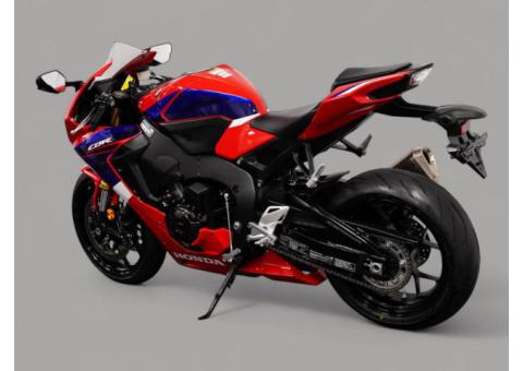 2014  HONDA CBR1000RR ‪
