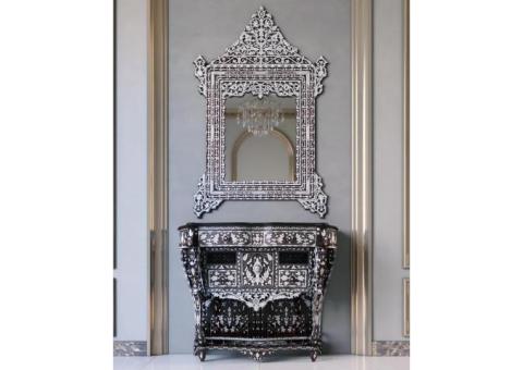 Almas Console Table