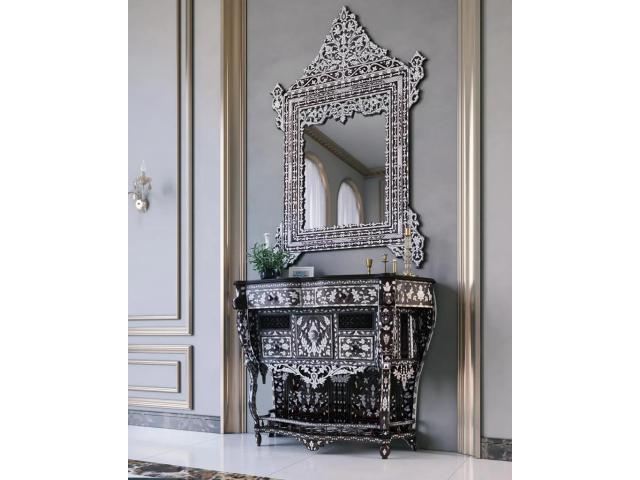 Almas Console Table