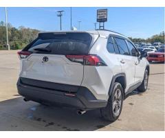 Selling My 2023 Toyota Rav 4 XLE AWD