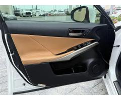 2019 Lexus IS 300 / 6
