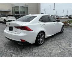 2019 Lexus IS 300 / 10
