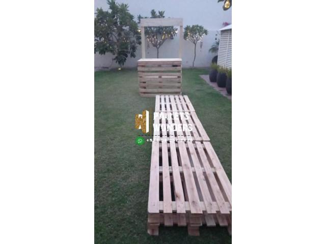 wooden pallet 0555450341