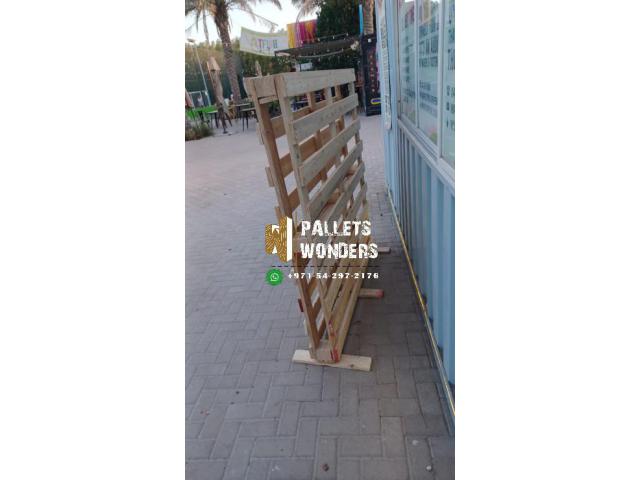 wooden pallet 0555450341