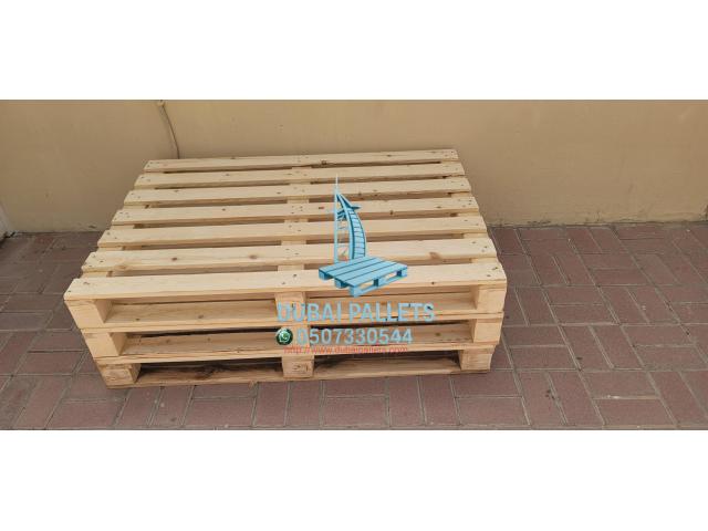 wooden pallet 0555450341