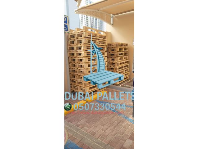wooden pallet 0555450341