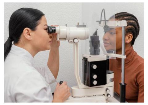 Get the Best Eye specialist doctor in greater Noida