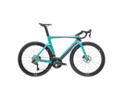 2026 Bianchi Oltre Pro SRAM Force AXS Carbon Aero Road Bike (WORLDRACYCLES)