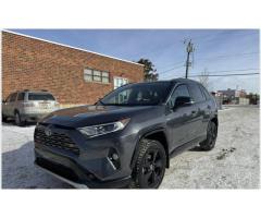 2021 Toyota RAV4 Hybrid XLE AWD WhatsApp(+971586703639)