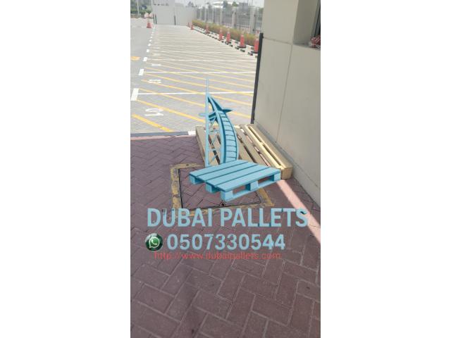 wooden pallet 0555450341