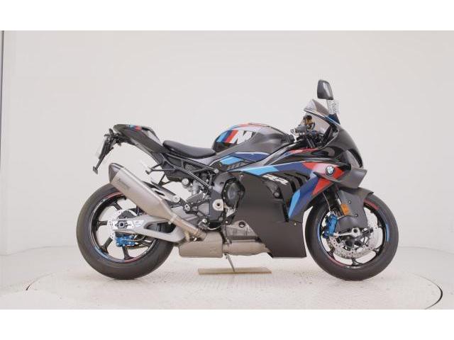 2025 BMW M1000RR for sale with 130 km, whats app +46727895051