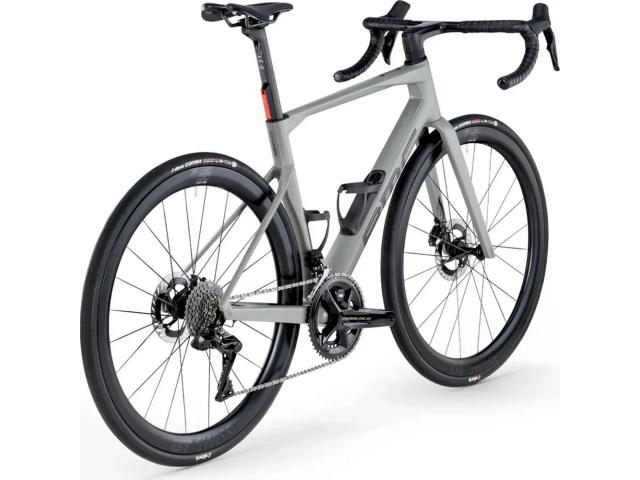 2026 BMC Roadmachine 01 TWO (GUN2BIKESHOP)