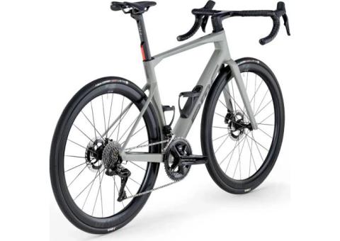 2026 BMC Roadmachine 01 TWO (GUN2BIKESHOP)