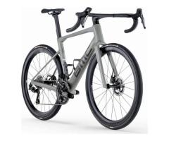2026 BMC Roadmachine 01 TWO (GUN2BIKESHOP)
