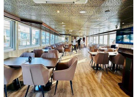 Cruise Dinner Abu Dhabi - Seeking luxury, authentic culture, or romantic intimacy