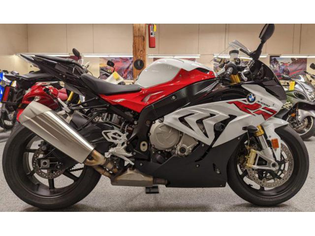 2019 BMW S1000RR WhatsApp(+971586703639)