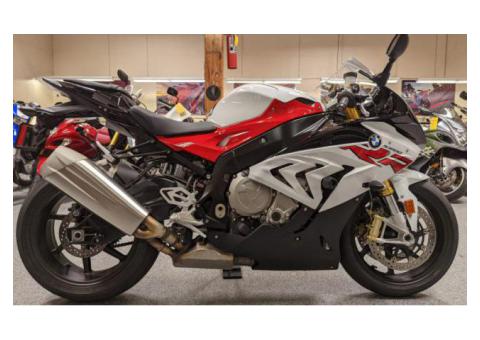 2019 BMW S1000RR WhatsApp(+971586703639)