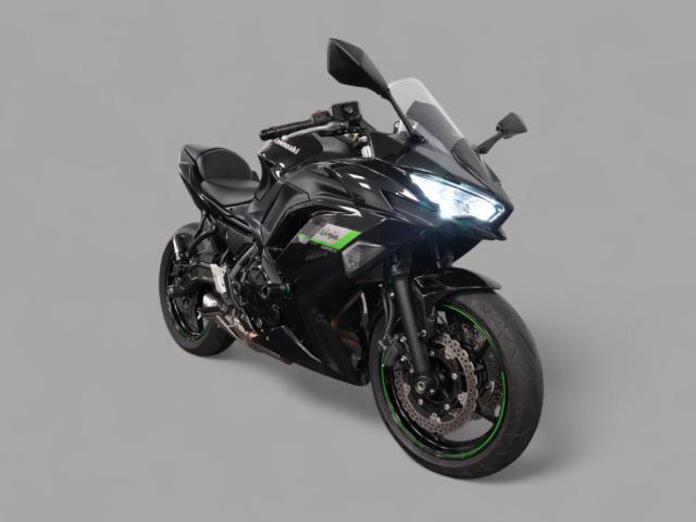 2025 Kawasaki Ninja 650 ‪