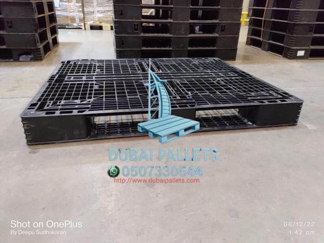 UAE pallets 0507330544 wooden