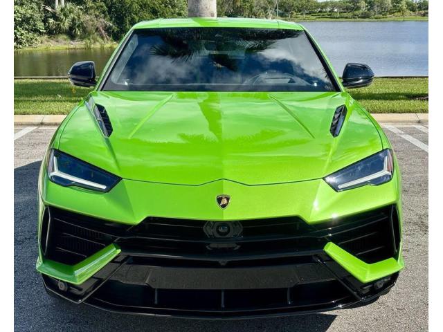 Slightly USED 2024 Lamborghini Urus S AWD Full options