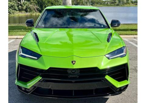 Slightly USED 2024 Lamborghini Urus S AWD Full options
