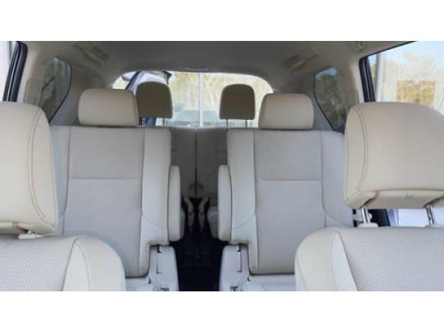 2023 Lexus GX 460 Premium 4WD whatsapp +971586703639