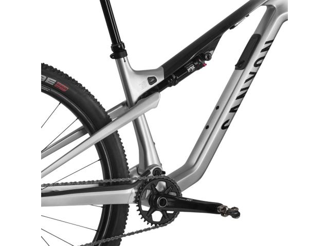 2025 Canyon Lux Trail CF 8 Mountain Bike (INDORACYCLES)