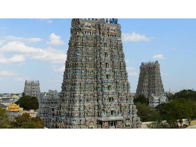 Explore the Best of South India – Temples, Culture & Kerala Backwaters