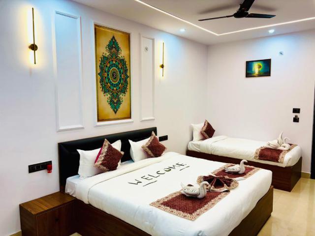Hotel In Ayodhya Near Railway Station