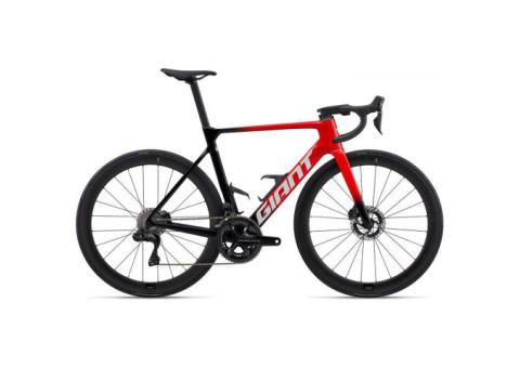 2026 Giant Propel Advanced Pro Road Bike (BIKOTIQUE)