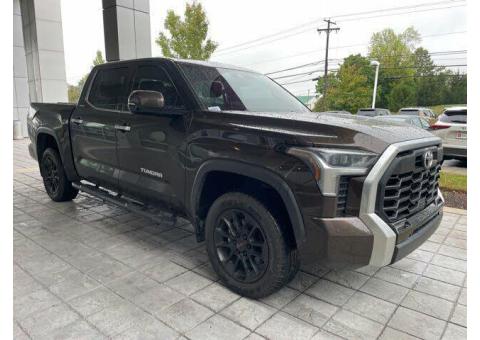 2022 Toyota Tundra Limited Crew Max Cab 4WD